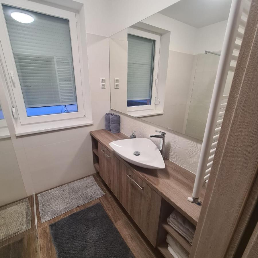 Verebes Apartman Győr Exterior foto