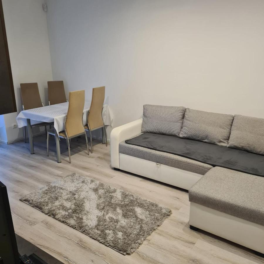 Verebes Apartman Győr Exterior foto